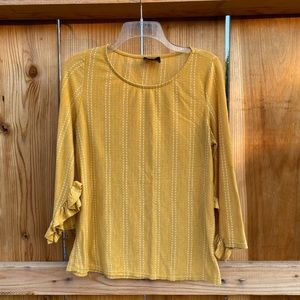 Yellow 3/4 sleeve shirt